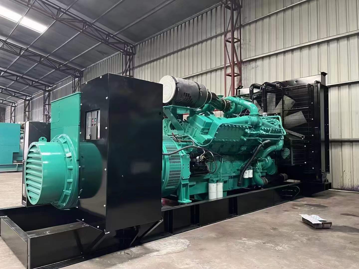 莲都如何降低 800kW 柴油发电机输出电流的波动？
